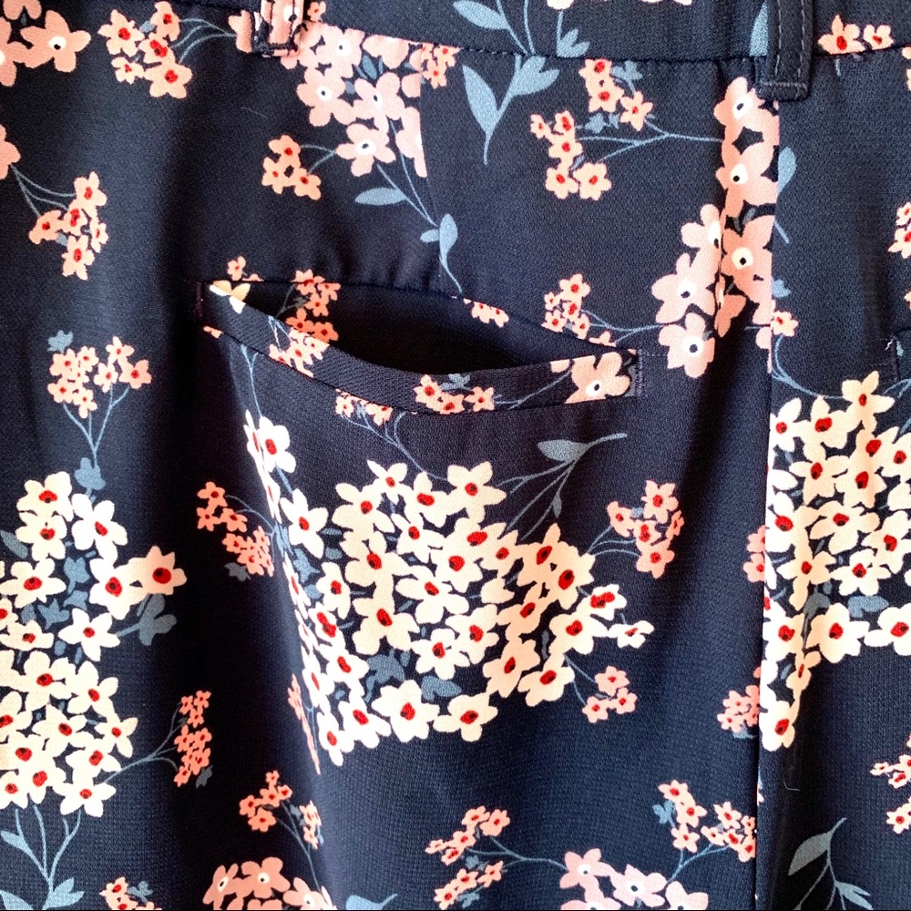 Loft Petites Blue Floral Culottes - Picture 6 of 8